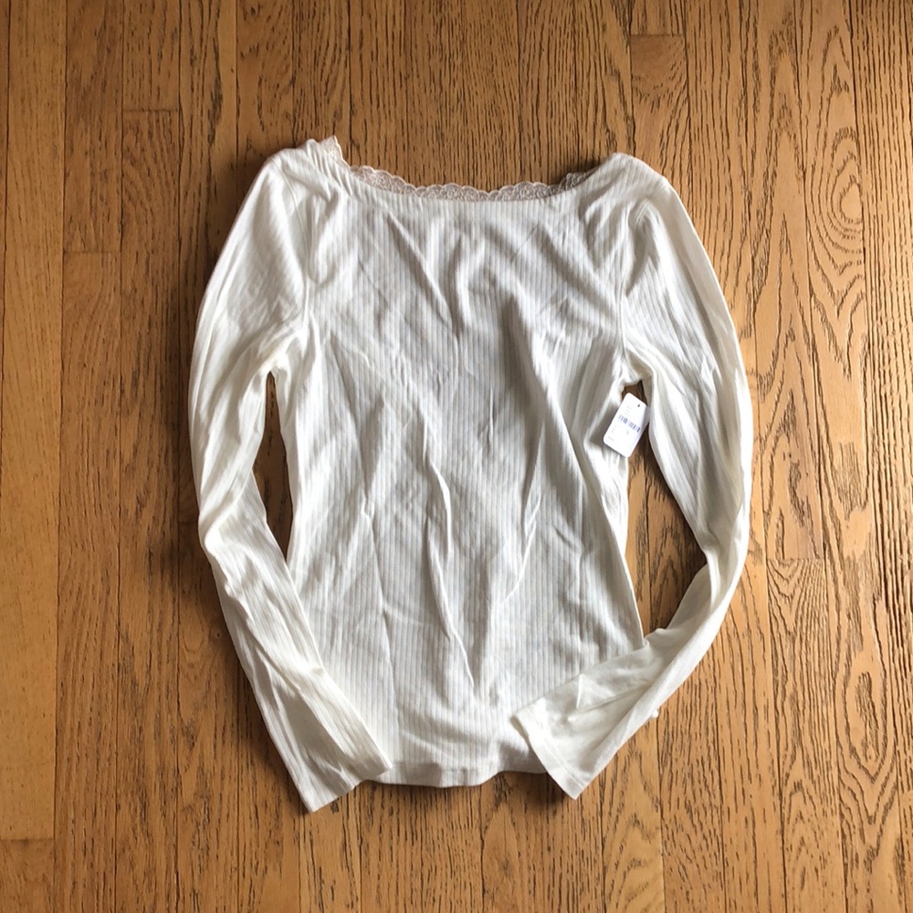 Free People Deep V back white long sleeve New Lrg